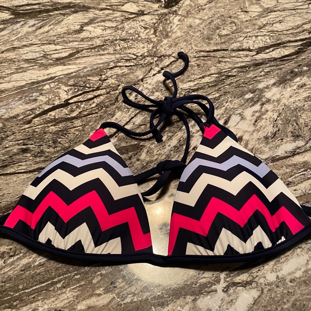 Hot Water Bathing Suit Top Size M